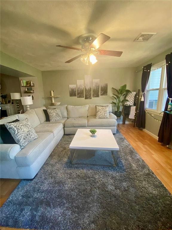 1004 Brookhaven Ln, Woonsocket, RI 02895 - photo 2