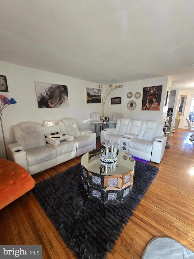 1107 Crestview Rd, Darby, PA 19023 - photo 4