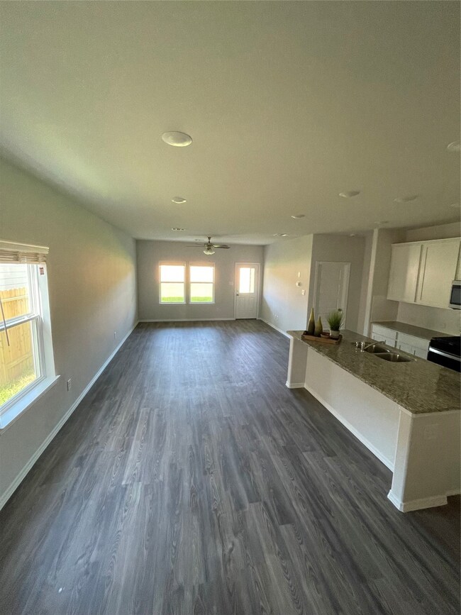 26014 Emory Hollow Dr, Tomball, TX 77375 - photo 2