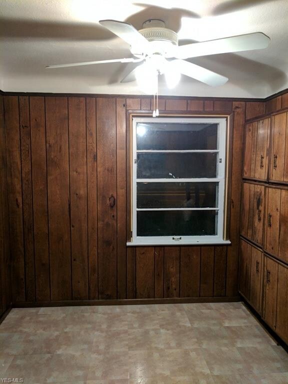 19812 Libby Rd, Maple Heights, OH 44137 - photo 4