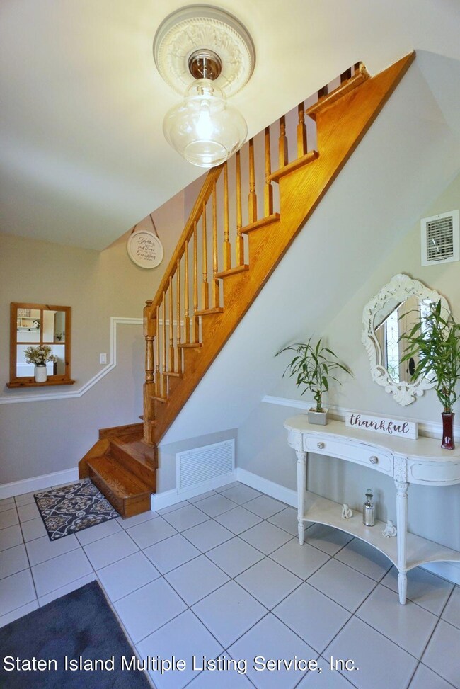 184 CHELSEA STREET-8