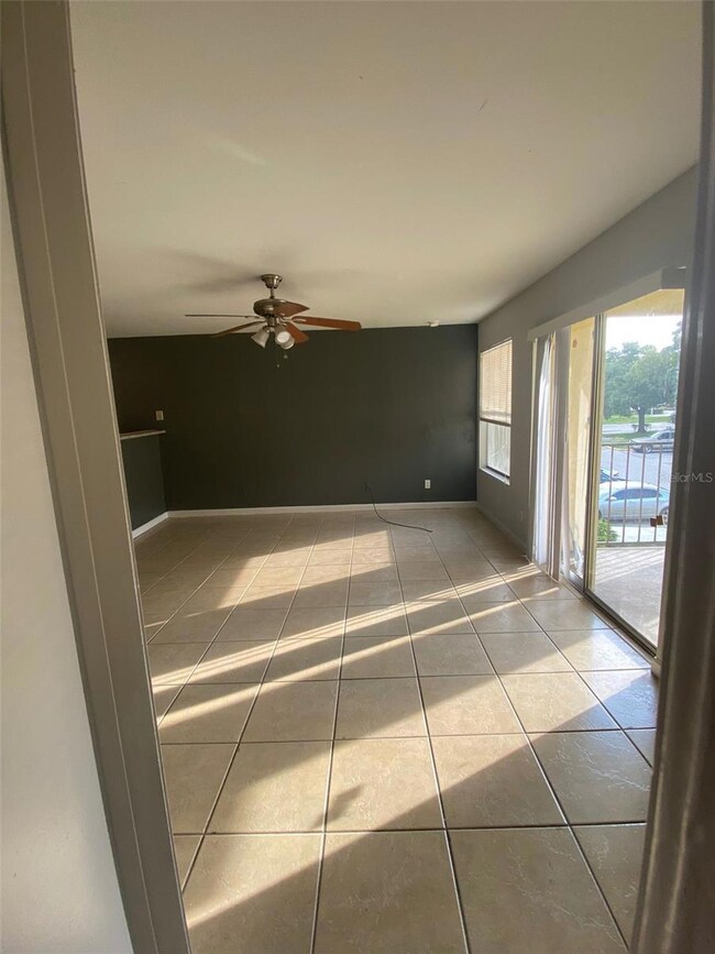 4736 Walden Cir unit 21, Orlando, FL 32811 - photo 3