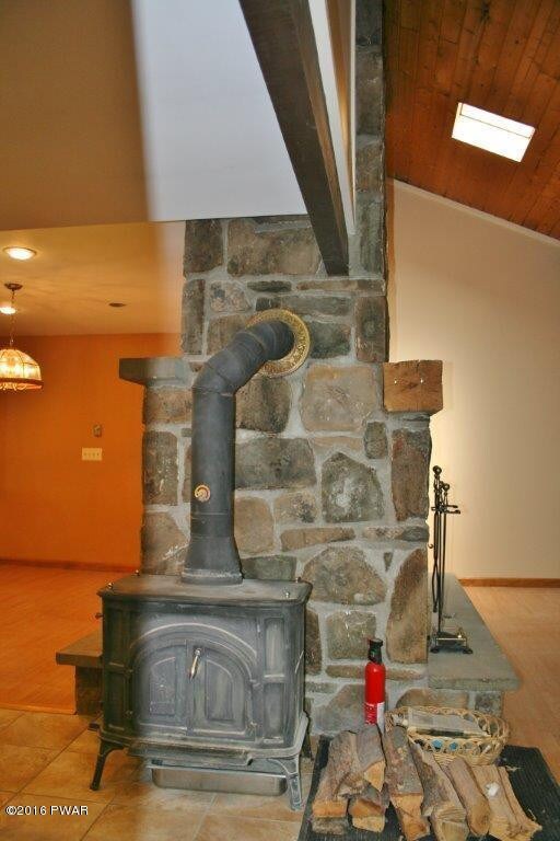 1026 Red Hawk Dr, Lake Ariel, PA 18436 - photo 5