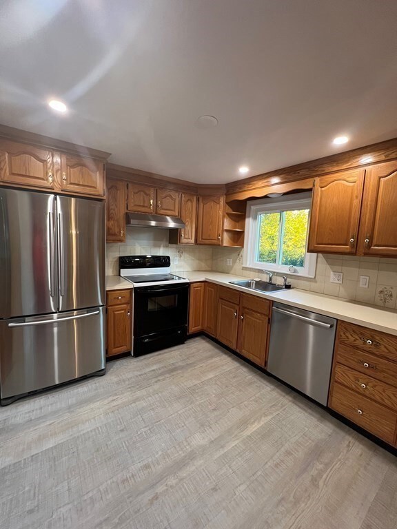 12 Anna Rd, Woburn, MA 01801 - photo 3