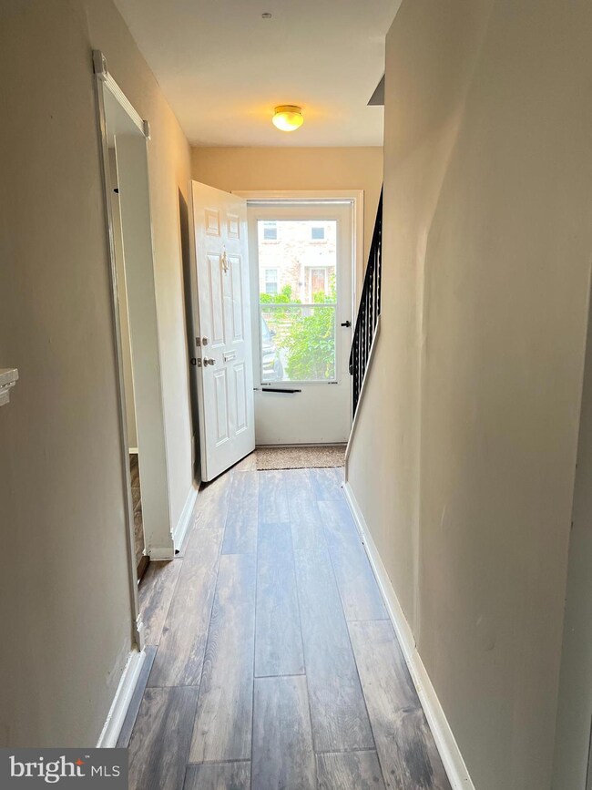 16649 Geddy Ct unit A, Woodbridge, VA 22191 - photo 2