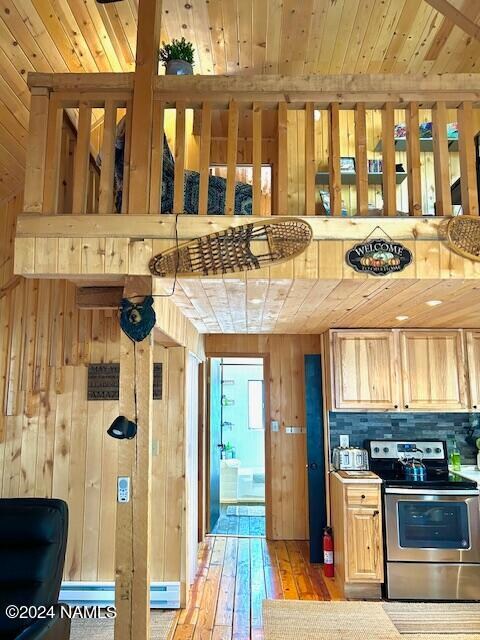 JR Loft