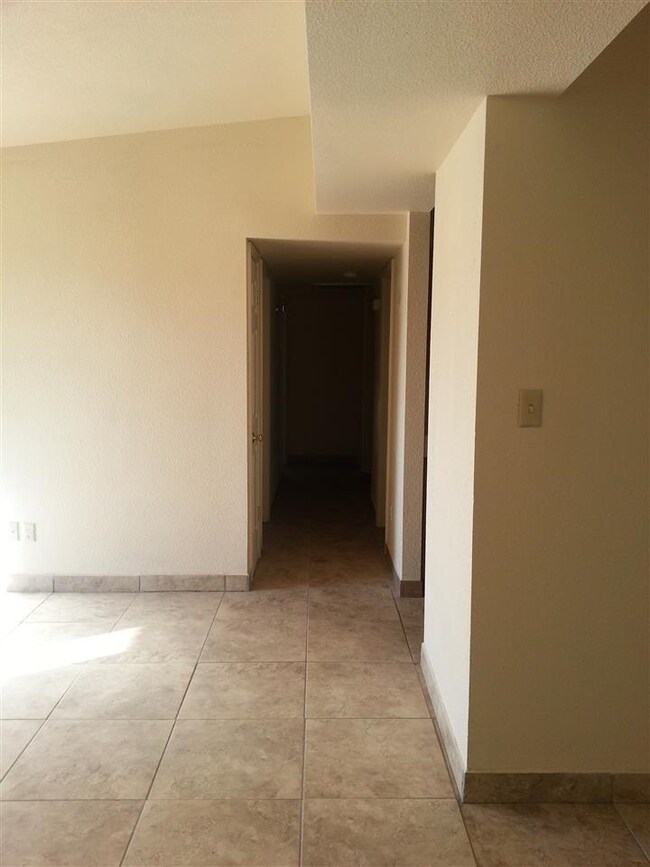 2720 W 14th Place, Yuma, AZ 85364 - photo 7