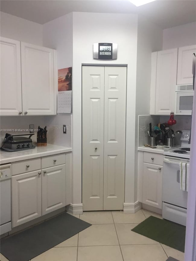 6861 NW 107th Ct, Doral, FL 33178 - photo 2