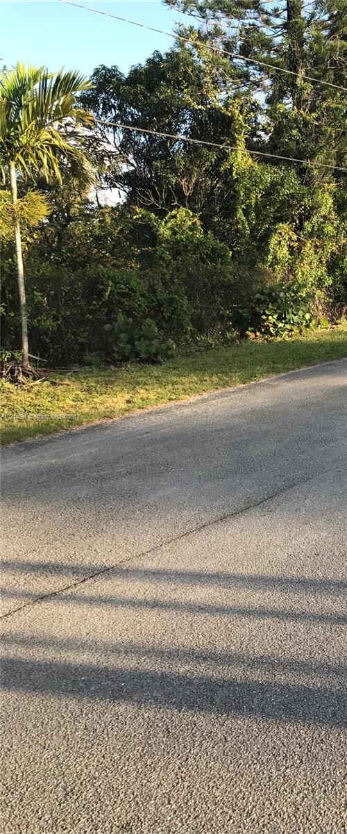 1860 NW 27th St, Oakland Park, FL 33311 - photo 5