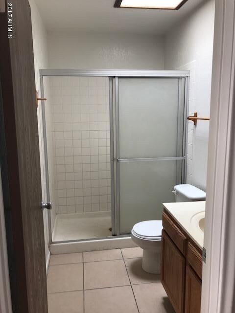 741 BATHROOM SHOWER 2