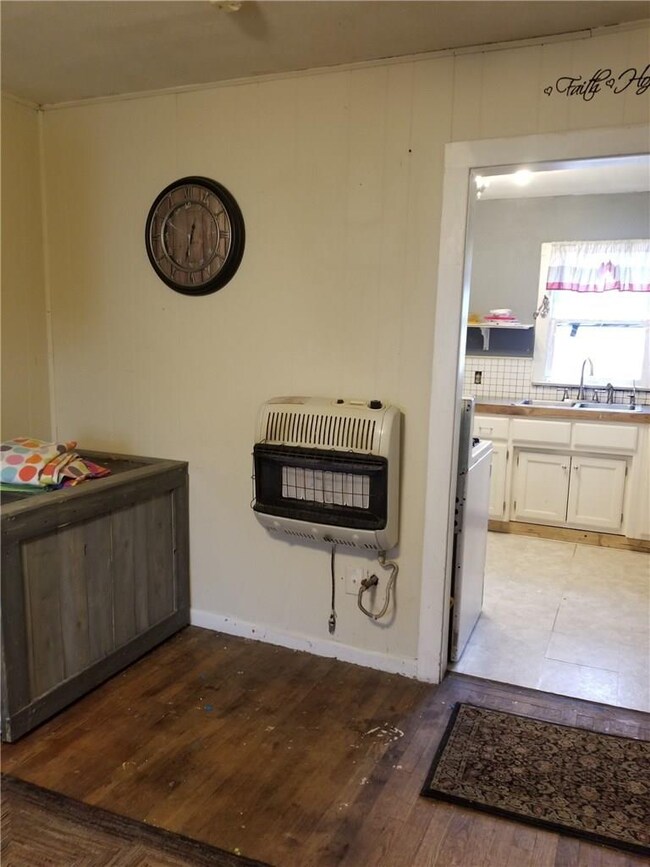 721 N 3rd St, Rogers, AR 72756 - photo 5