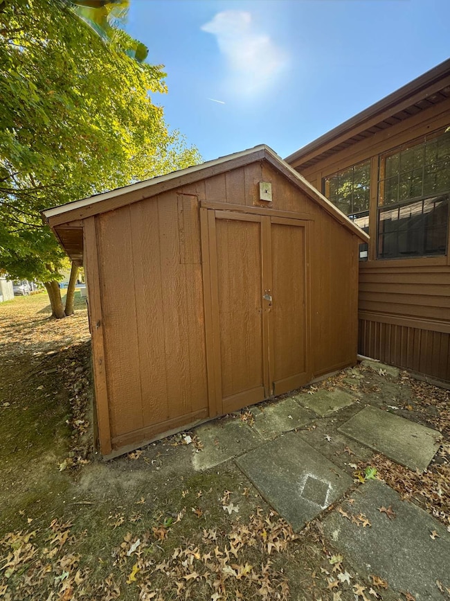 5330 Goshen Rd unit 116, Fort Wayne, IN 46818 - photo 2