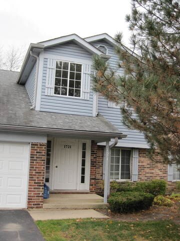 1721 Chesapeake Ln unit 1, Schaumburg, IL 60193 - photo 2