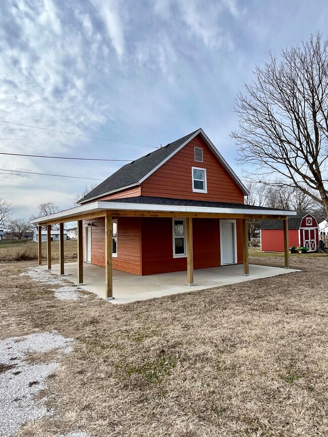 2 Clarke Ave, Clever, MO 65631 - photo 2