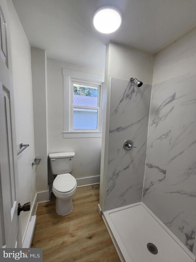 14200 Stonefield Ln, Cumberland, MD 21502 - photo 6