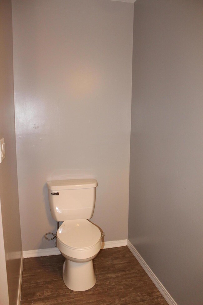 102 Winchester Way, Crestview, FL 32539 - photo 4