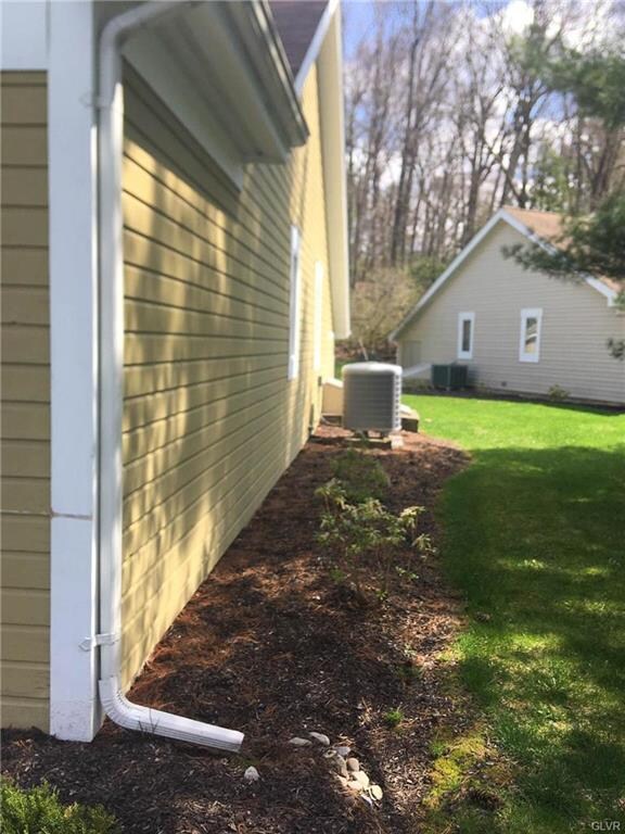 45 Dragonfly Cir, Stroudsburg, PA 18360 - photo 4