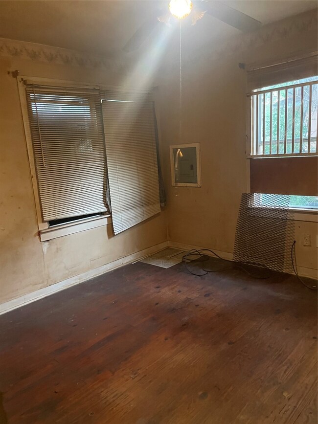 7203 Bonita St, Houston, TX 77016 - photo 3