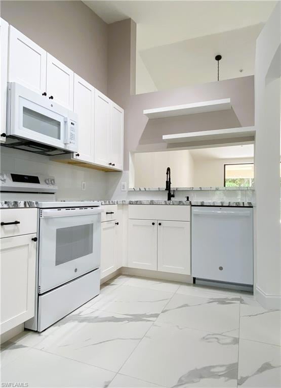 6645 Huntington Lakes Cir unit 204, Naples, FL 34119 - photo 5