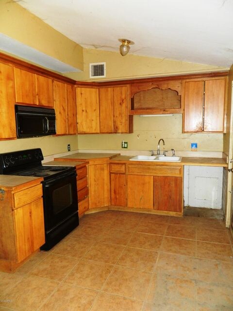 Kitchen1
