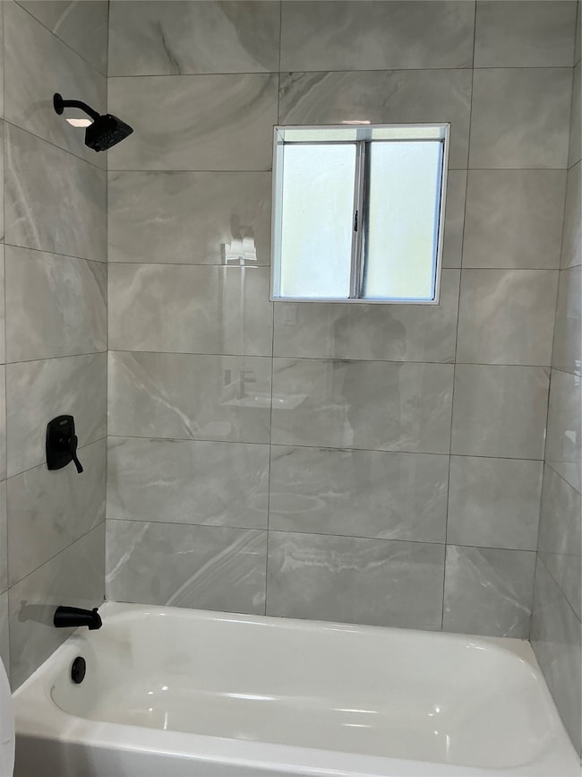 700 Hodgson St, Fort Worth, TX 76115 - photo 4