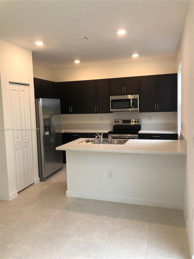 2610 SE 13th St, Homestead, FL 33035 - photo 4