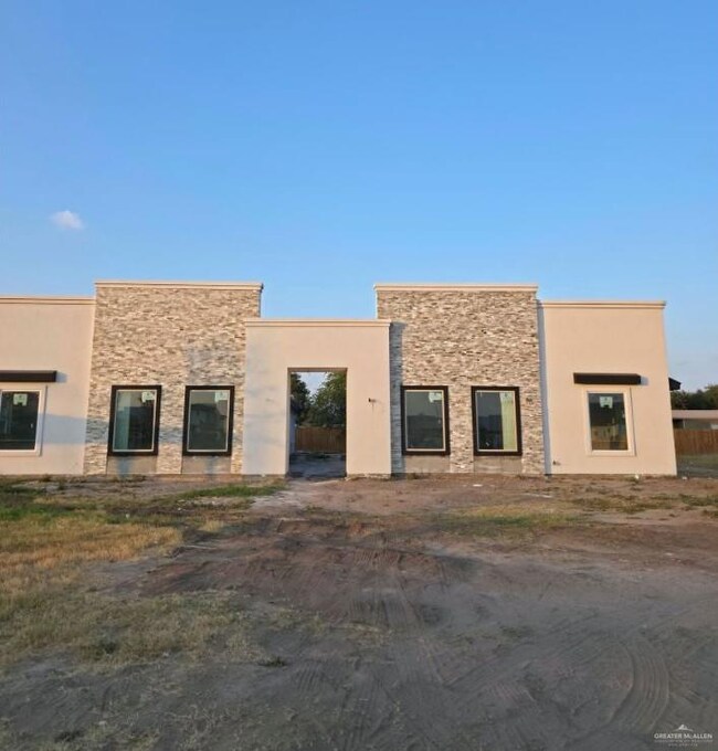 2005 Dragonfly St unit 3, Mission, TX 78572 - photo 4