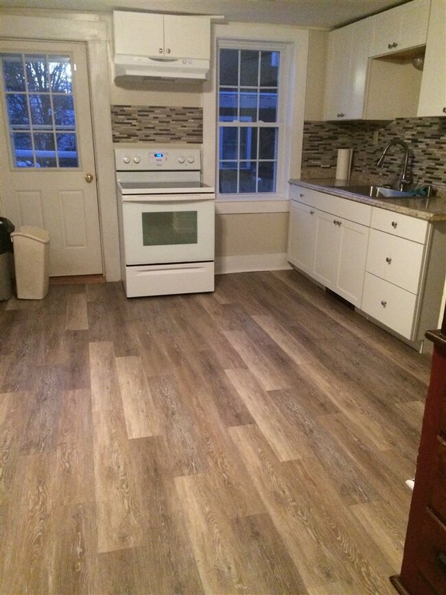 315 Roxbury St, Keene, NH 03431 - photo 3