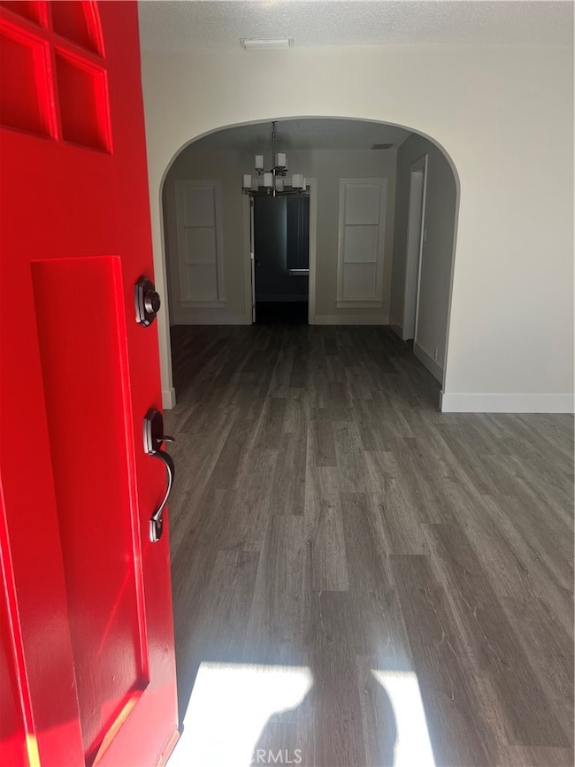 635 Palm Dr, Glendale, CA 91202 - photo 2