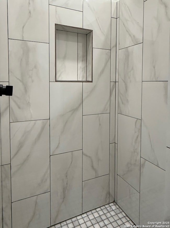 3274 Interstate 35 N unit 2, Natalia, TX 78059 - photo 4