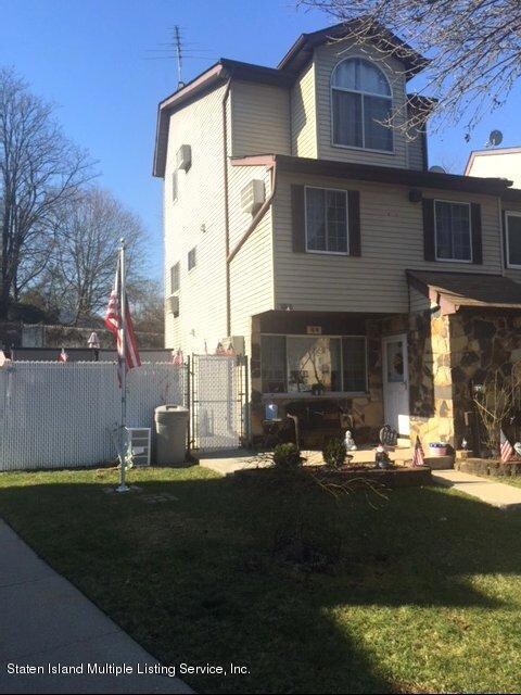 44 Croft Ct, Staten Island, NY 10306 - photo 2
