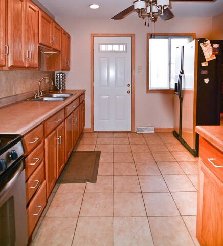 17501 Sycamore Ave, Country Club Hills, IL 60478 - photo 5