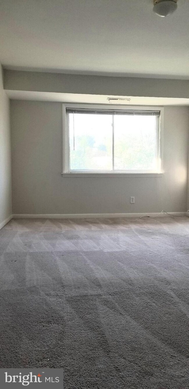 2311 Olson St unit 3, Temple Hills, MD 20748 - photo 5