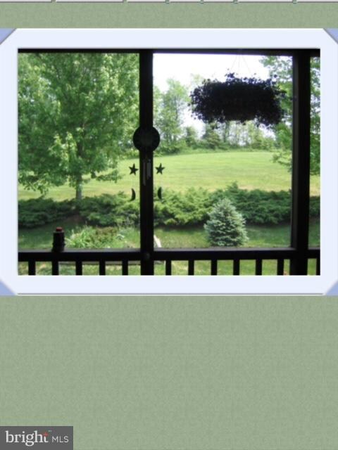 17368 Hilltop Dr, Purcellville, VA 20132 - photo 2