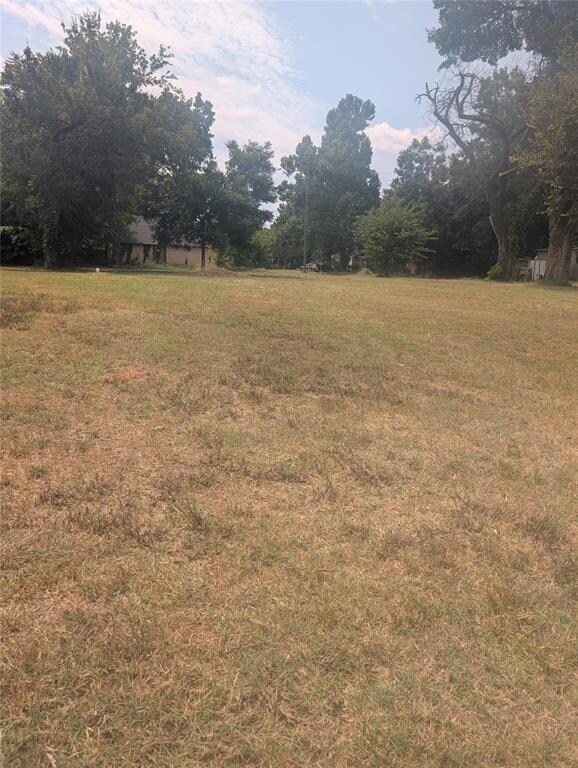 923 W Logan Ave, Guthrie, OK 73044 - photo 5