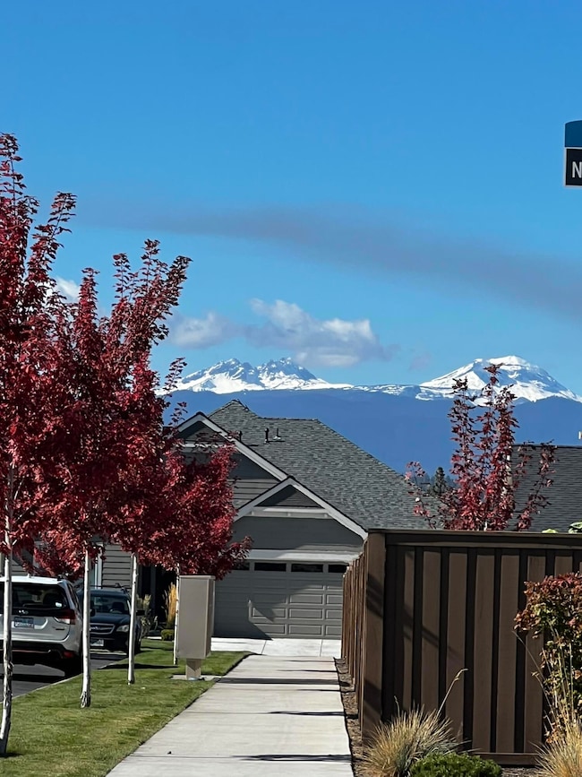 3606 NE Desert Juniper Ln, Bend, OR 97701 - photo 2