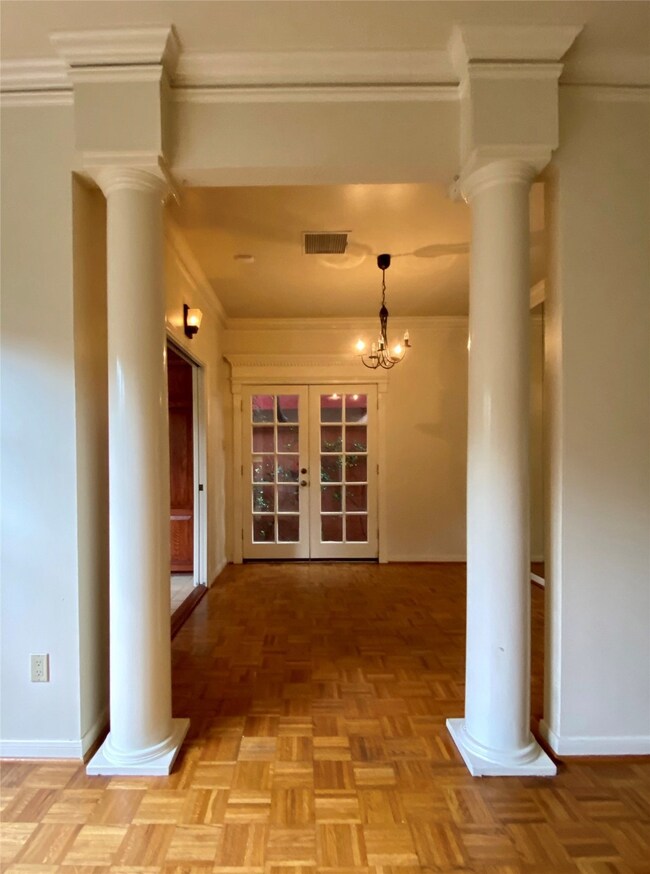 2024 Indiana St, Houston, TX 77019 - photo 7