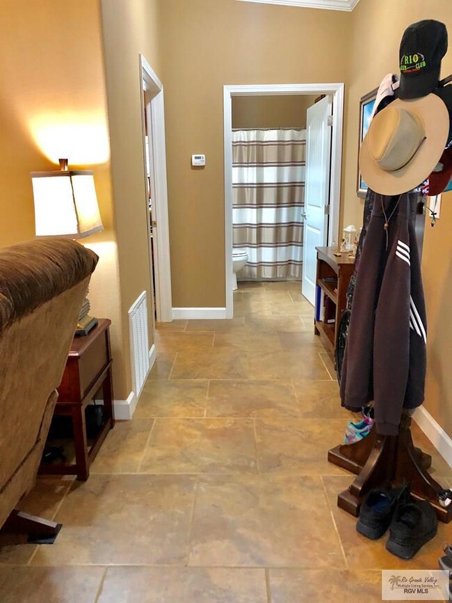 1216 N Palmera Dr, La Feria, TX 78559 - photo 6