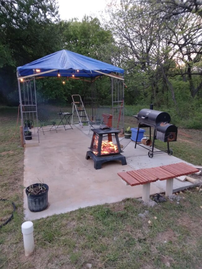 419 Blue Jay Ct, Granbury, TX 76049 - photo 3