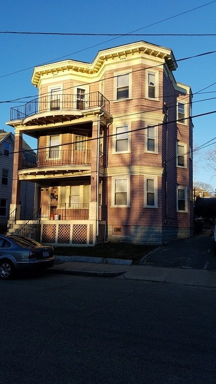 17 Union St unit 1, Haverhill, MA 01830 - photo 2
