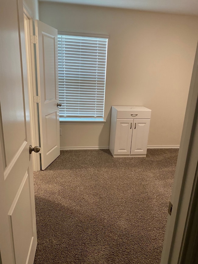 968 Glover Dr, Aubrey, TX 76227 - photo 7