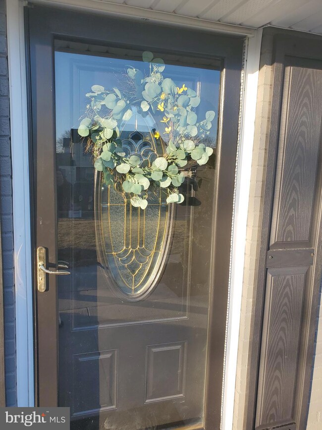 37 Potter Ln, Willingboro, NJ 08046 - photo 2