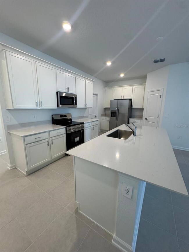 5673 Liveliness Aly, Clermont, FL 34714 - photo 5