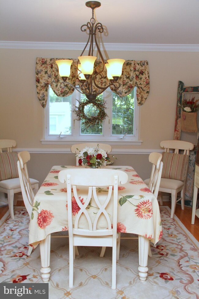 513 Perry Dr, Mount Laurel, NJ 08054 - photo 6