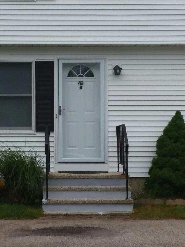 NEW STORM DOOR