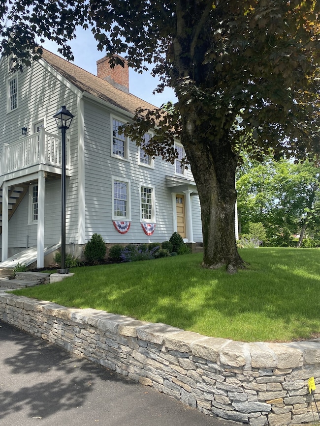 589 S Main St unit D1, Cheshire, CT 06410 - photo 2