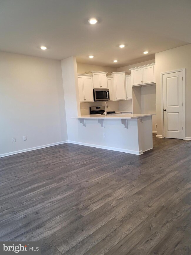 31 Peregrine Way, Burlington, NJ 08016 - photo 4