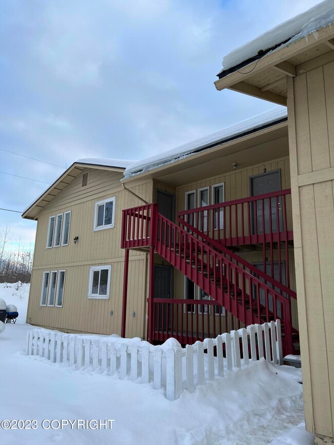 12521 Silver Fox Ln unit 4, Anchorage, AK 99515 - photo 2