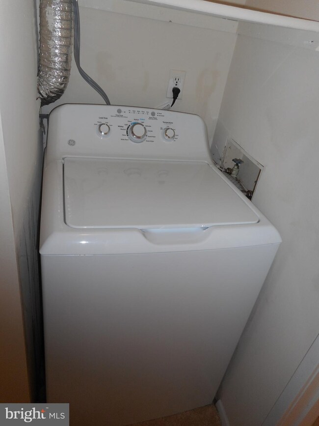 8606 Village Way unit D, Alexandria, VA 22309 - photo 7