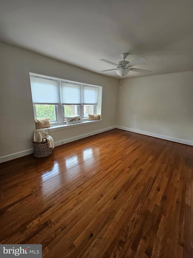 4356 Manayunk Ave unit 2, Philadelphia, PA 19128 - photo 7